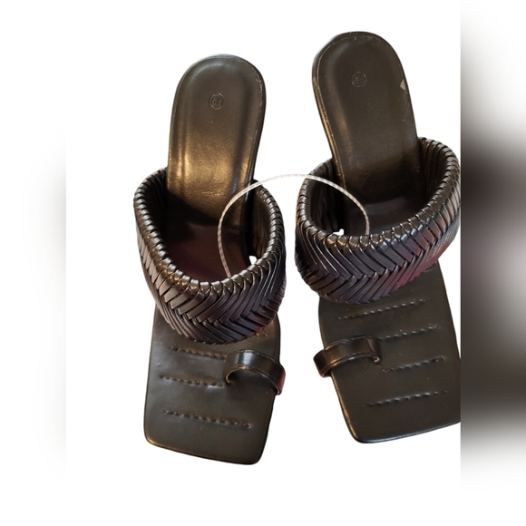 NWOT Women's braided heeled ,6.5 mule,squared open toe slide on - Picture 5 of 13